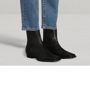 FRAME Le Maddox Leather Ankle Boots